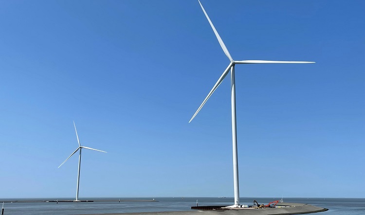 This slide displays Beeld Windpark Strekdammen.