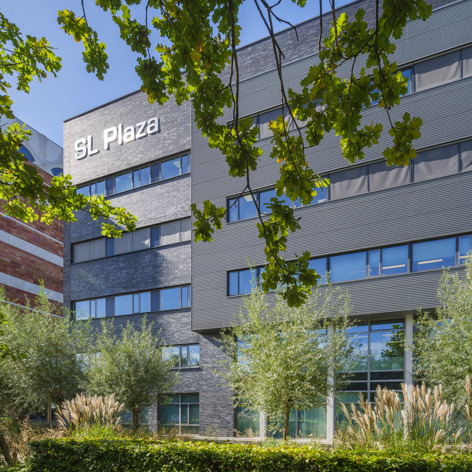 This slide displays ASR DSPF SL Plaza Foto Corné Bastiaansen 9946@.