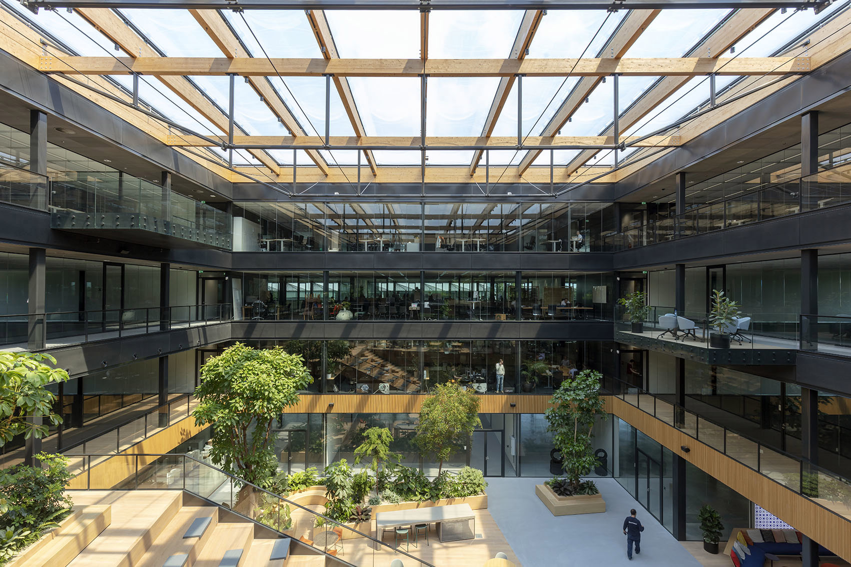 This slide displays Delft, NEXT Delft.