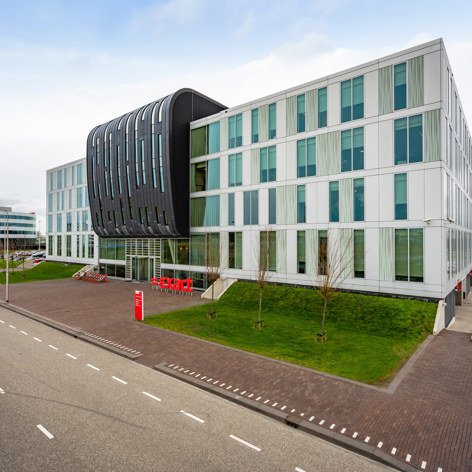 This slide displays Exact TU Delft.