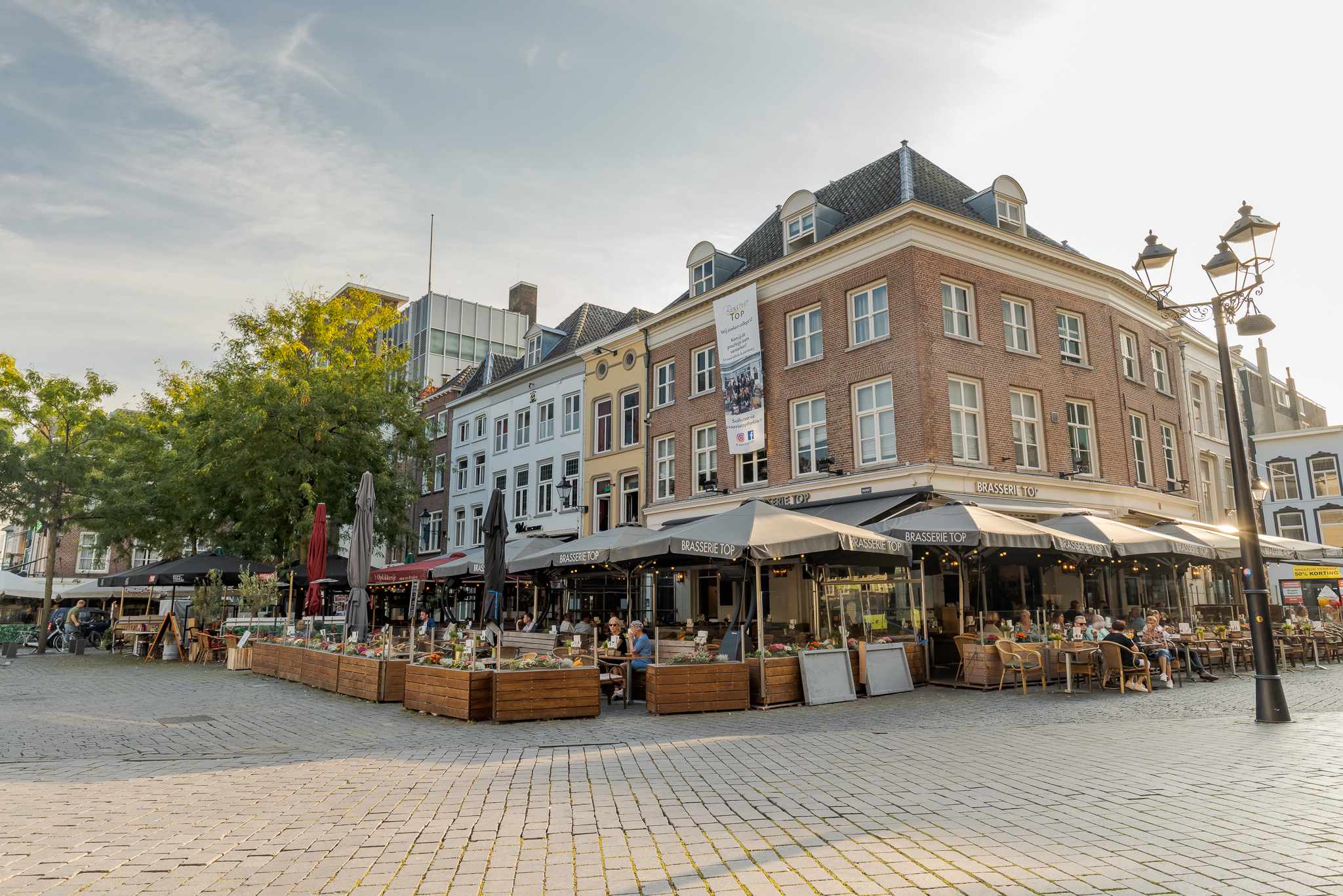 This slide displays Den Bosch, Markt, Brasserie Top.
