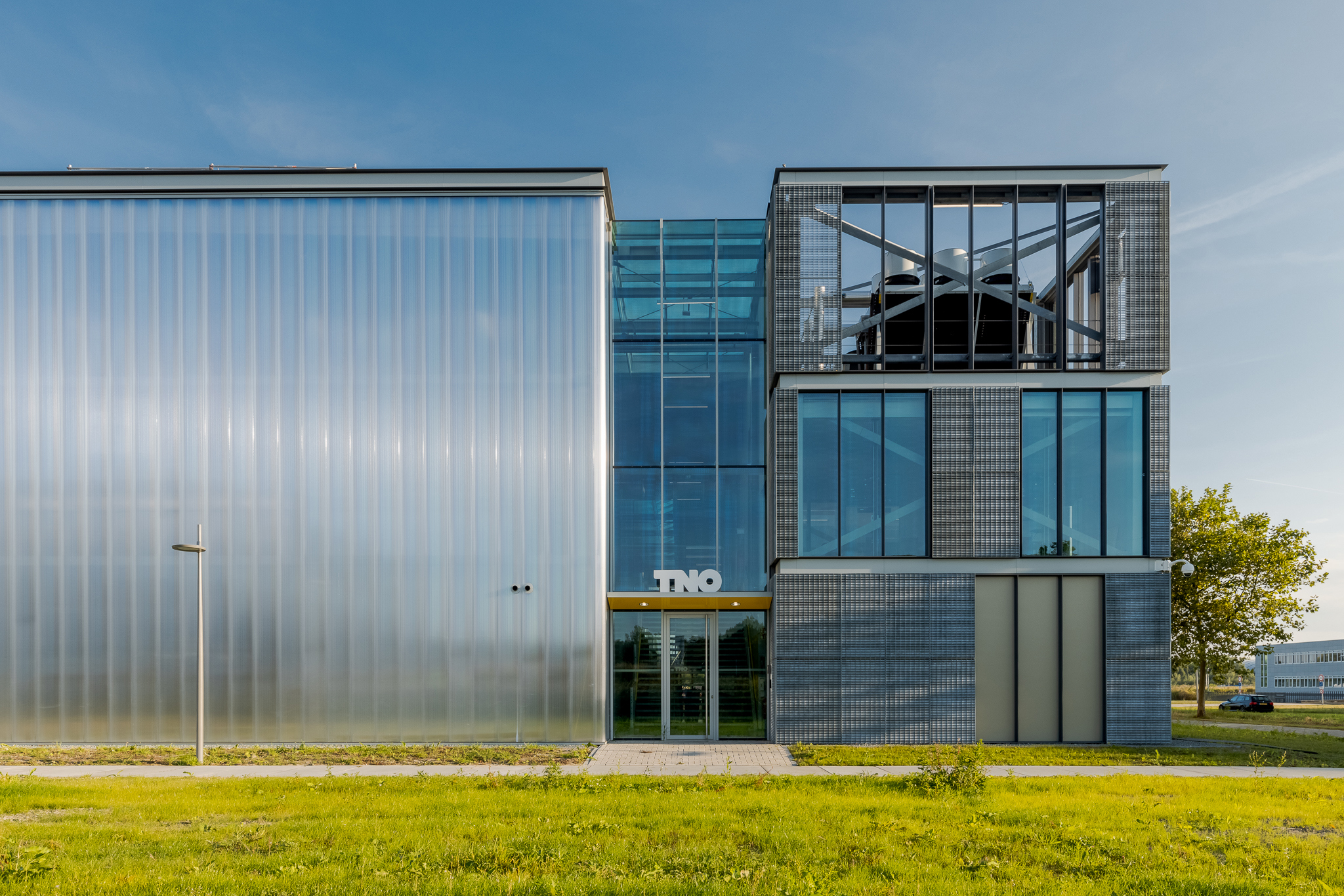 This slide displays TNO MEC ASR Dutch Science Park Fund TU Delft.